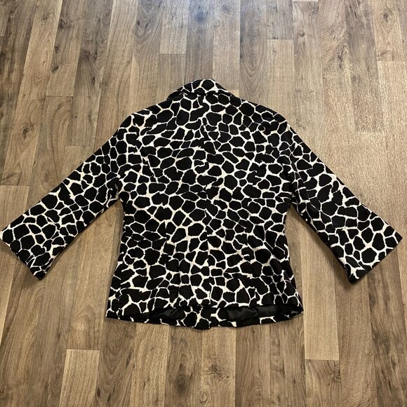 Notations Cow Print Button Up Jacket Size Small - Picture 3 of 6